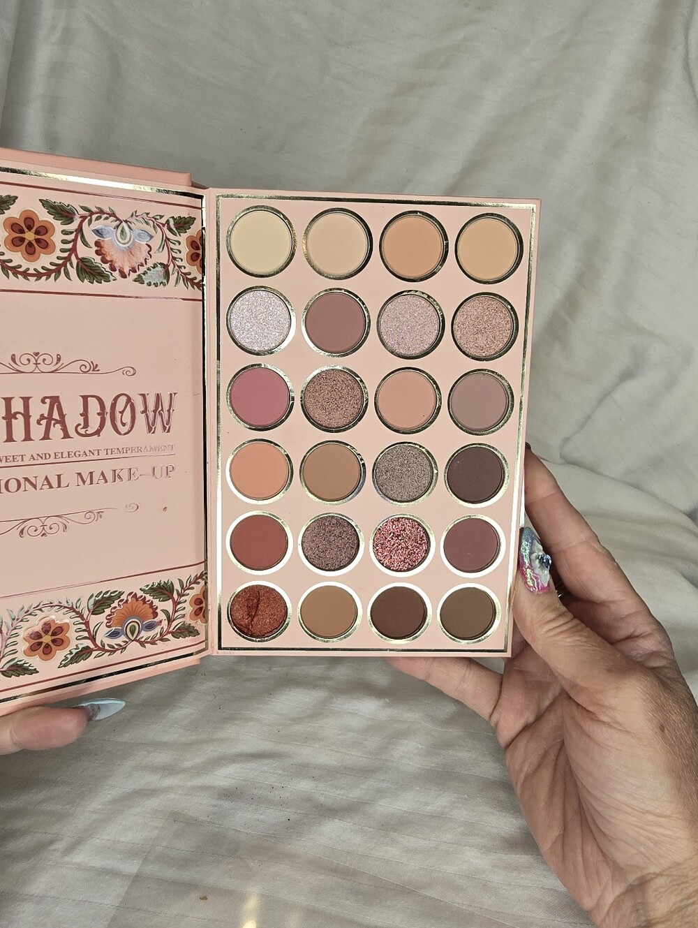 Girabella Full Face Makeup Kit. - Picture 2 of 5